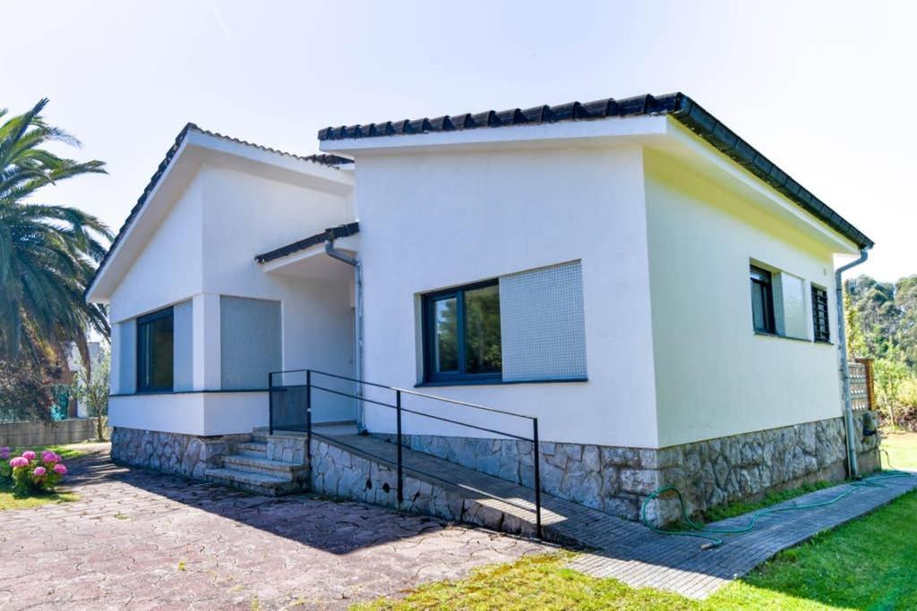 Villa ¡Nuevo! Espectacular casa en la playa de Berria Santoña Exterior foto
